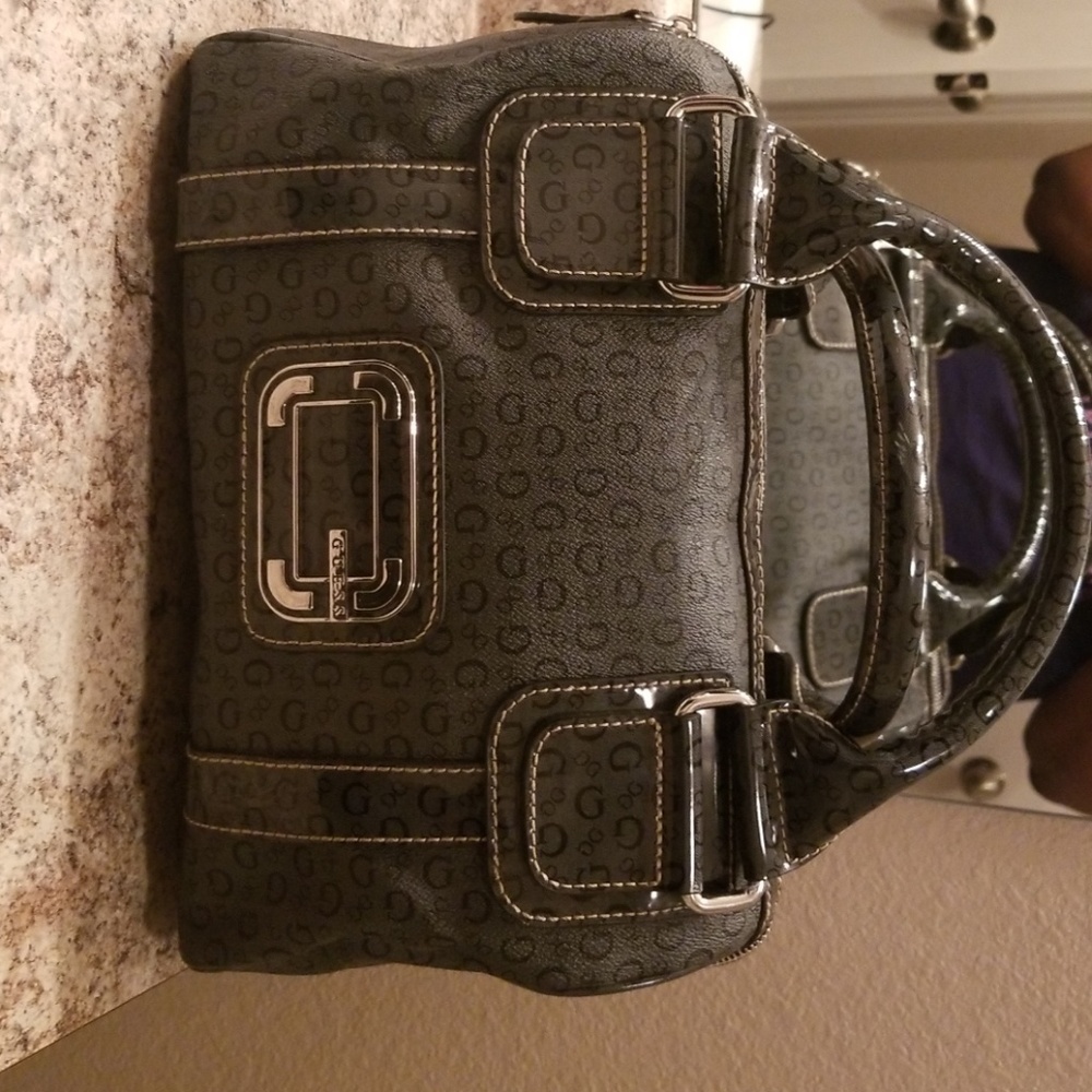 Guess purse Barrel bag Brand new used once